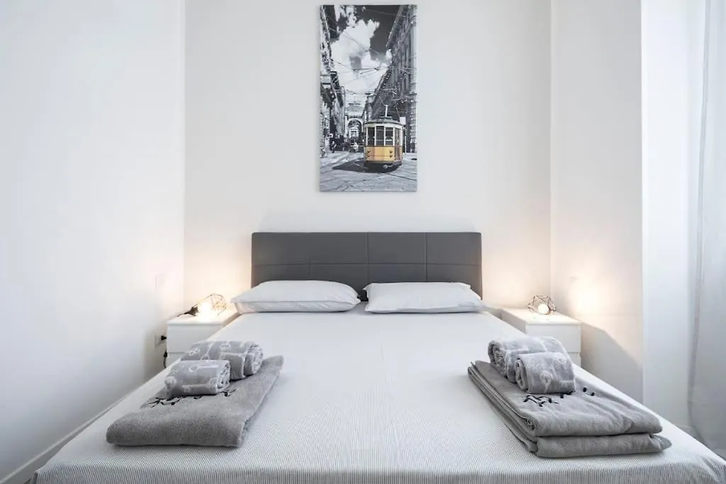 Apartment Appartamento Nella Movida Di Isola-Porta Nuova Milan